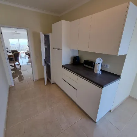 Com Grandes Terracos Em Frente A Apartmán Portimão