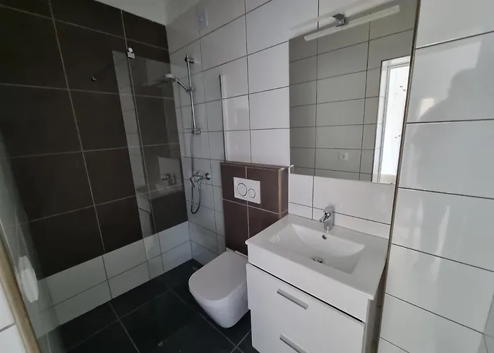 Appartement Com Grandes Terracos Em Frente A *