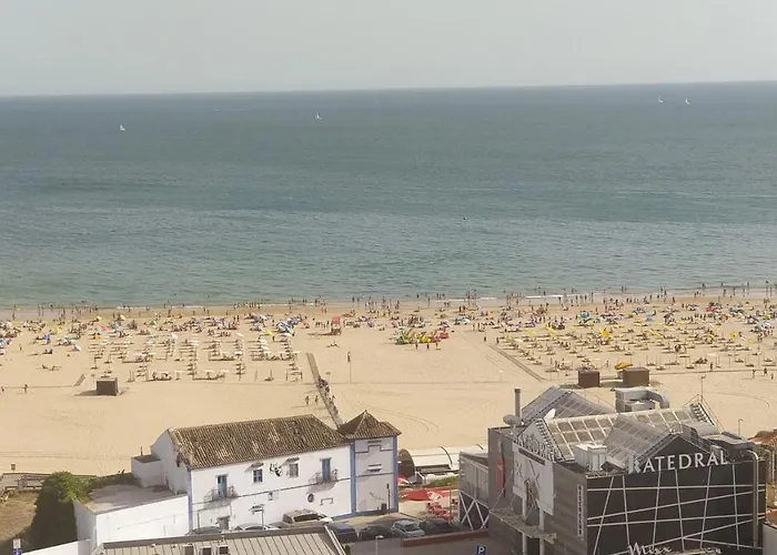 Appartement Com Grandes Terracos Em Frente A *