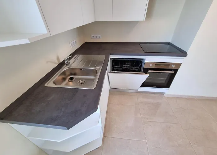 Com Grandes Terracos Em Frente A Appartement *