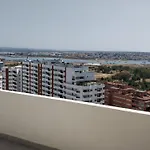 Com Grandes Terracos Em Frente A Апартаменты *