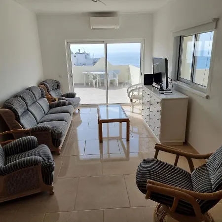 Appartement Com Grandes Terraços Em Frente A Portimão